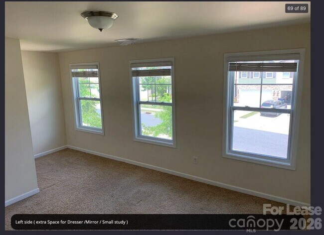Building Photo - 1464 Bramblewood Dr