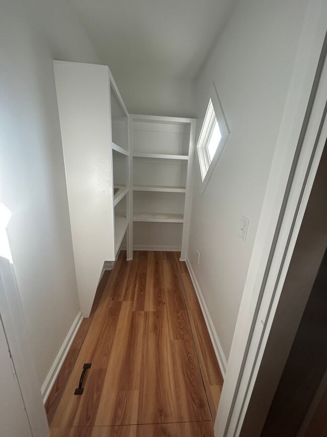 Building Photo - 839 Locust St