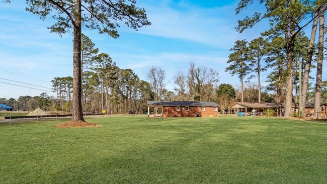 Building Photo - Cozy 3-Bedroom Home with Corner Lot in Rincon