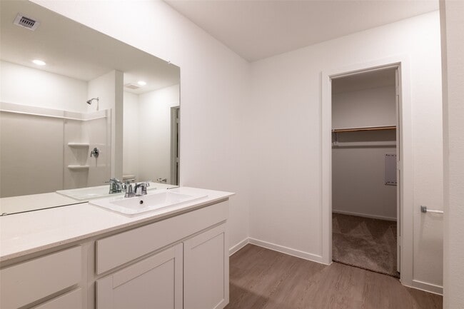 Building Photo - 6435 Begonia Trellis Dr