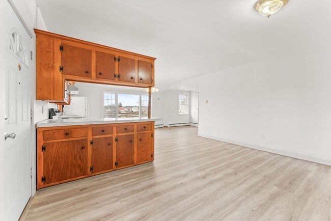 Building Photo - 96 Water St