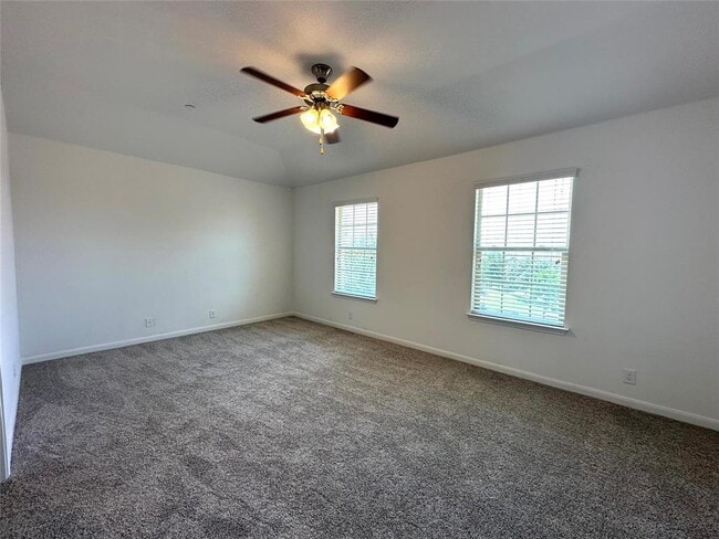 Building Photo - 9201 Brodie Ln