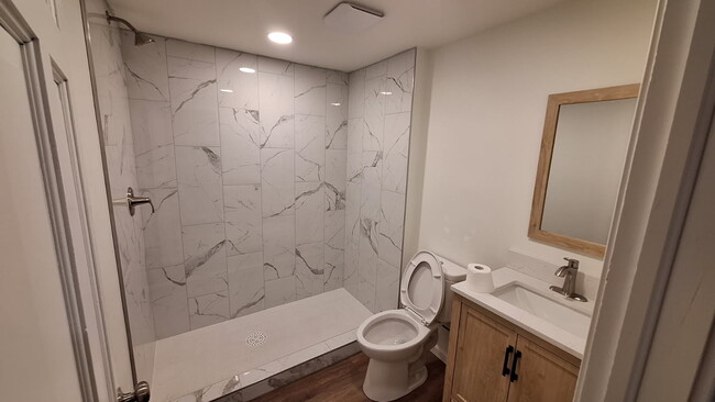 Building Photo - 3044 N 12 St