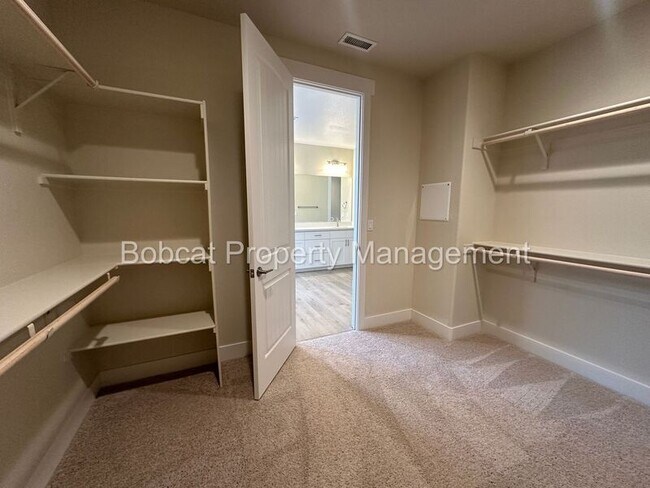 Building Photo - 1631 Delta Downs Dr