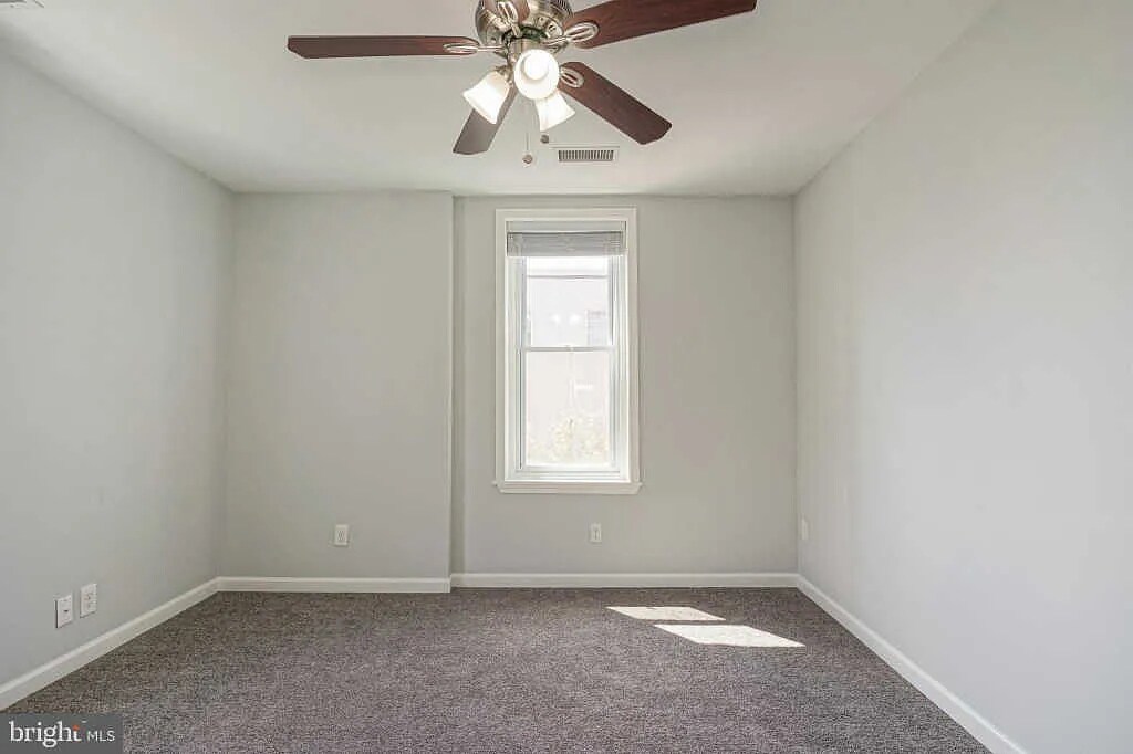 Building Photo - 217 Shurs Ln