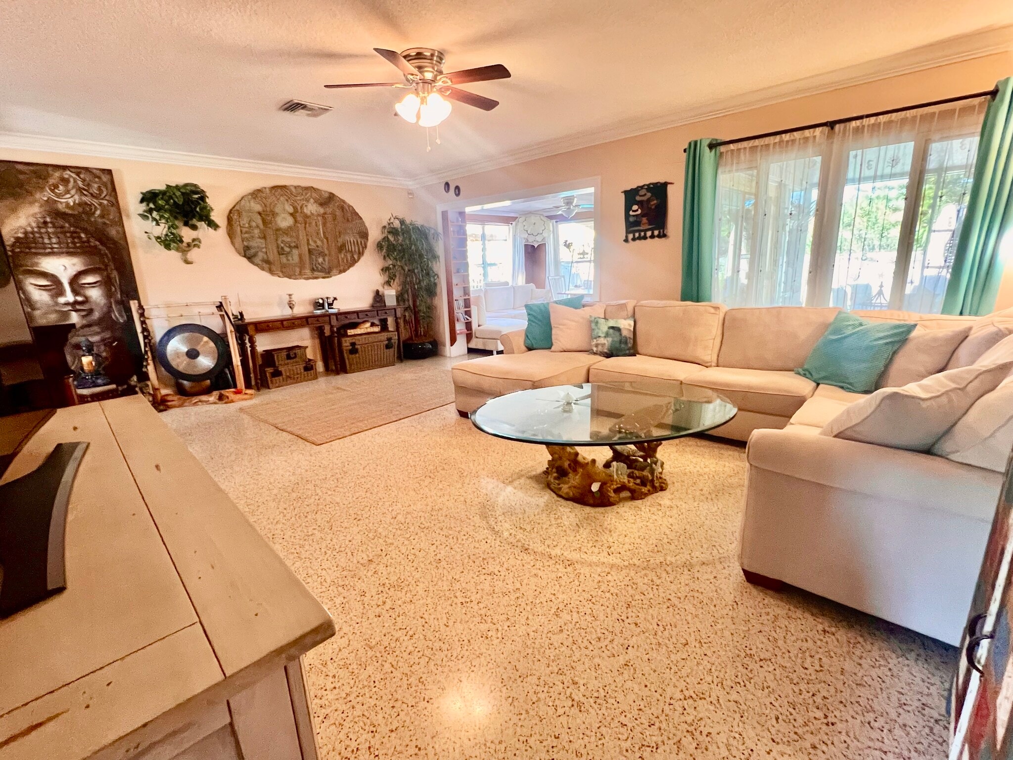 Building Photo - 1490 San Helen Dr