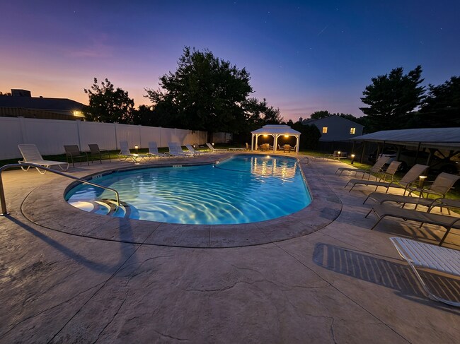 Building Photo - 2320 Harbor View Dr