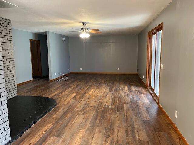 Building Photo - 5900 S River Hills Rd