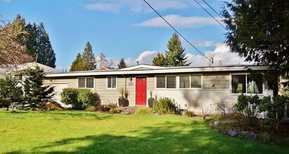 Building Photo - Beautiful Mid-Century four-bedroom Shoreline