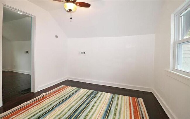 Building Photo - Charming, Updated 3-bedroom 2-bath home!!
