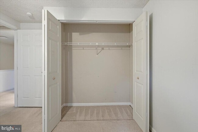 Building Photo - 508 Palmspring Dr