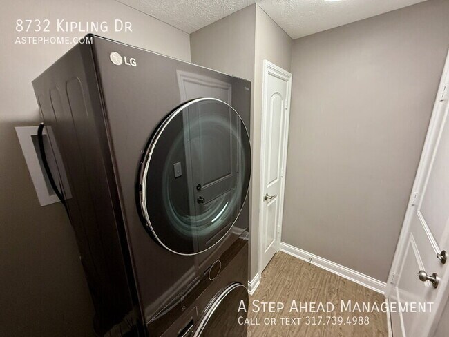 Building Photo - 8732 Kipling Dr