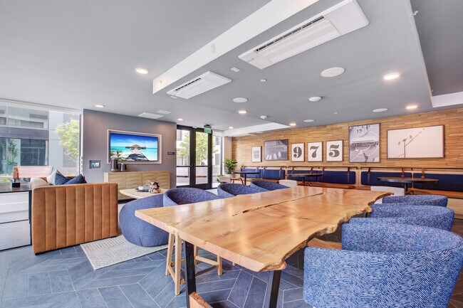 Building Photo - 975 Bryant St