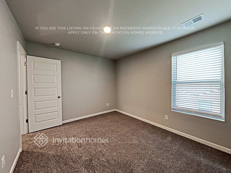 Building Photo - 2036 Theberton Trail