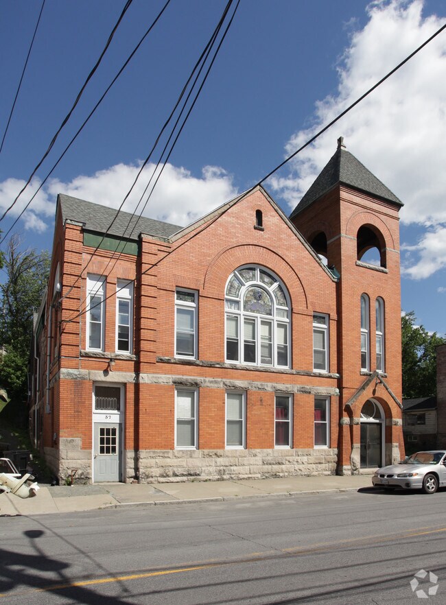 Building Photo - 37 S Main St
