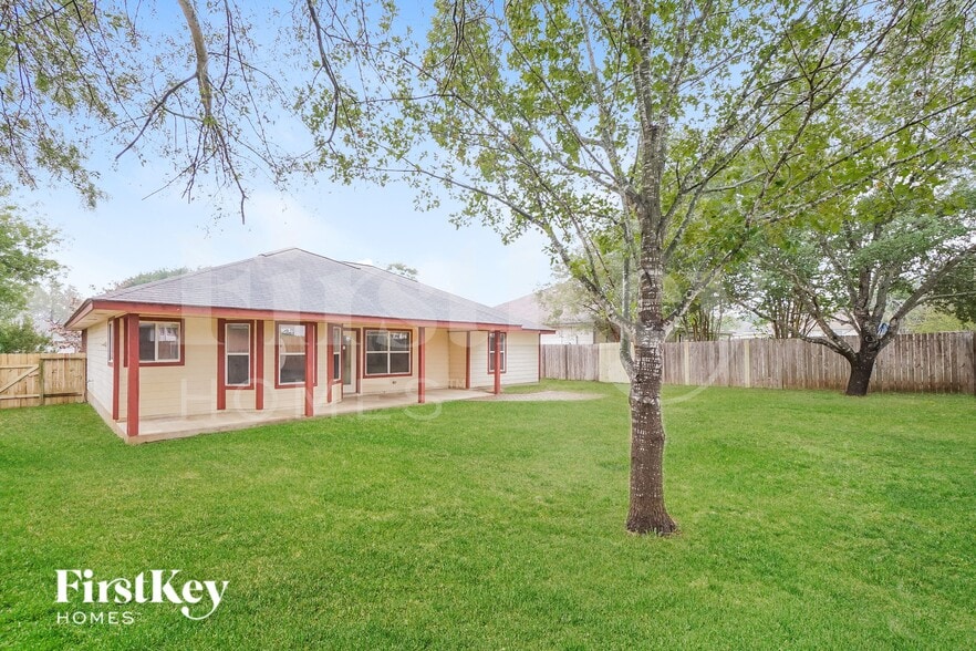 Building Photo - 113 Ocotillo