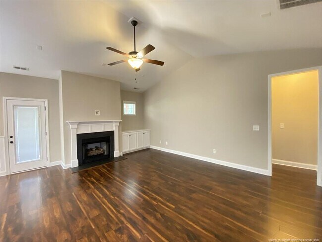 Building Photo - 181 Fairfax Dr