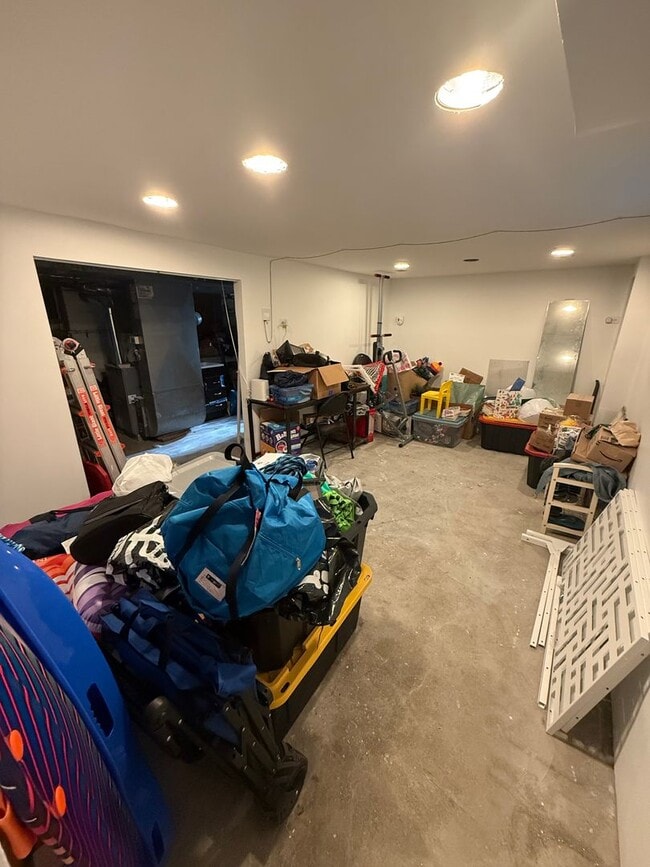 Building Photo - Charming Renovated Home for Rent