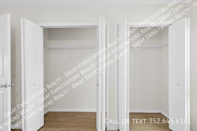 Building Photo - 15 Laurel Pass