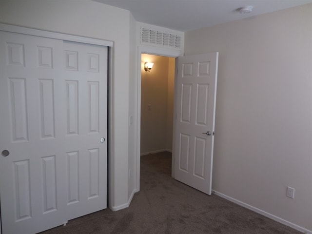 Building Photo - 1281 W Molinetto Dr