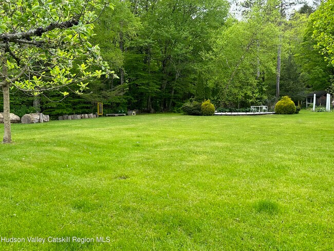 Building Photo - 4666 NY-212