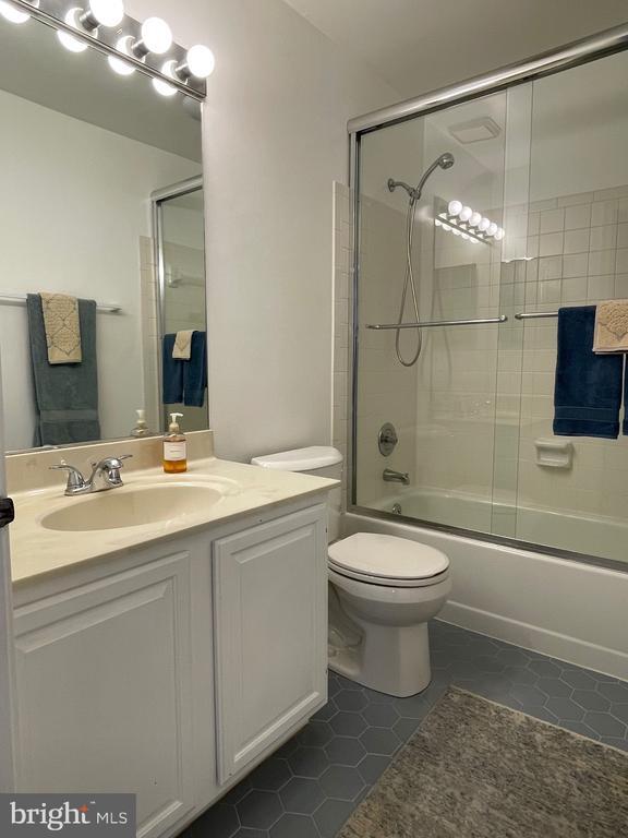 Building Photo - 12235 Tildenwood Dr