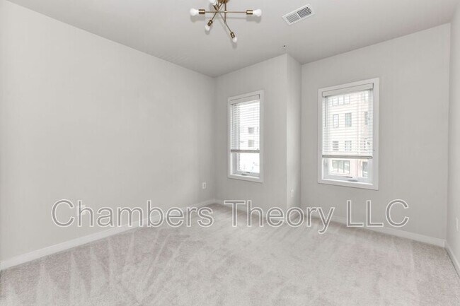Building Photo - 43185 Mongold Square
