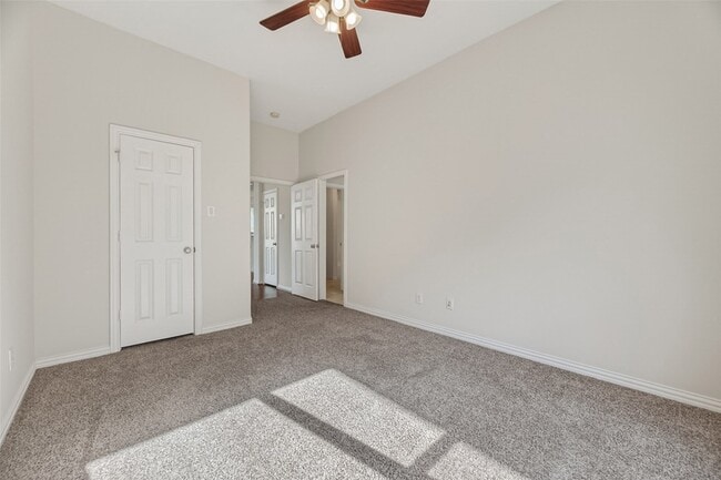 Building Photo - 6726 Hathaway Ln