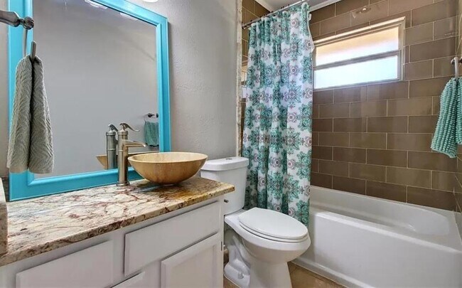 Building Photo - 908 Rambling Trail