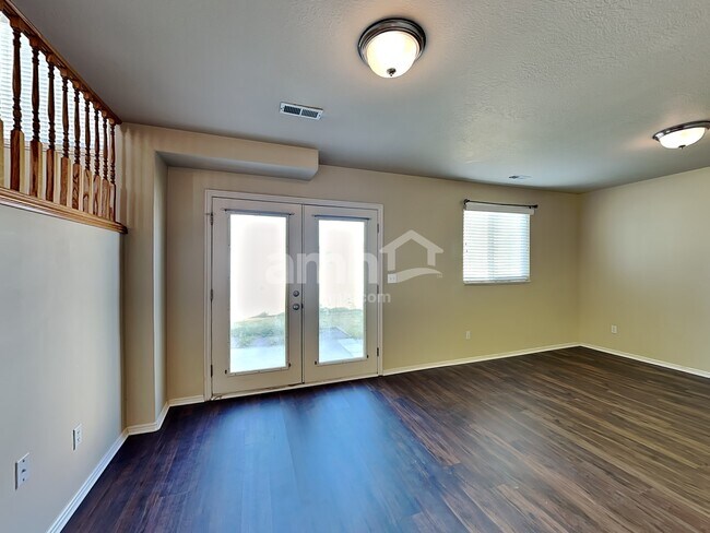 Building Photo - 643 N 1725 W