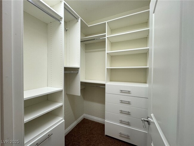 Building Photo - 2090 Morro Vista Dr