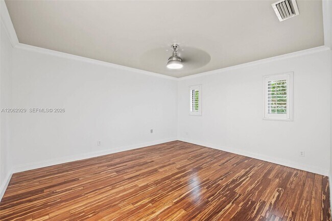 Building Photo - 15221 SW 82nd Ave