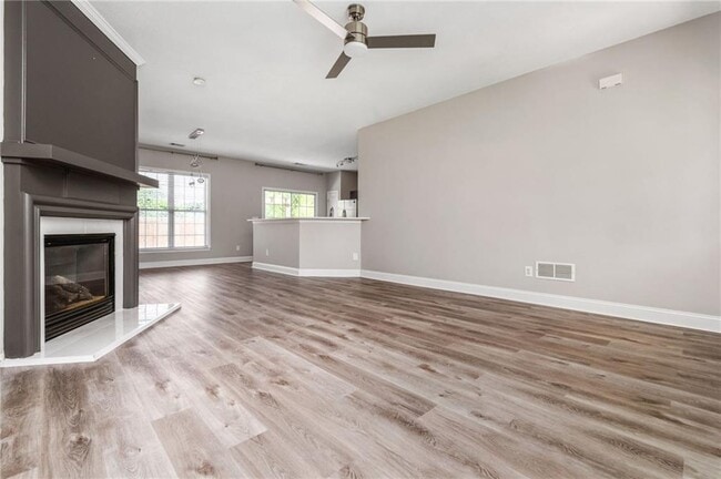 Building Photo - 1681 Heyford Cir NW