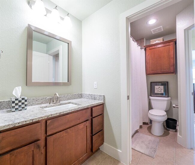 Building Photo - 55 Tournament Way