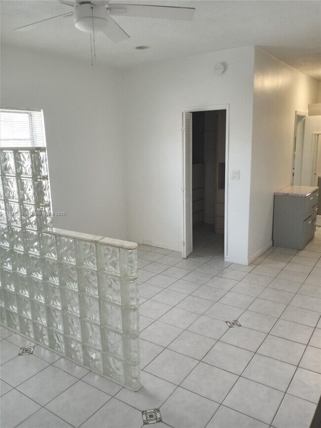 Building Photo - 6490 Collins Ave