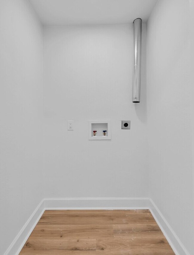 Building Photo - Newly renovated 3-bedroom, 2-bath in Waco - Available NOW!