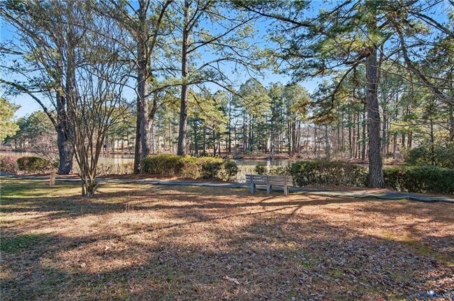 Building Photo - Convenient Midlothian Lucks Lane area on the water!