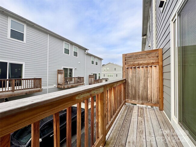 Building Photo - 4513 Millennium Ave