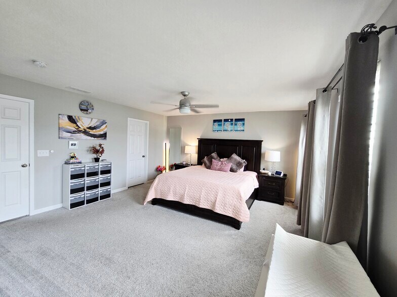 Building Photo - 6885 Charlestown Ln