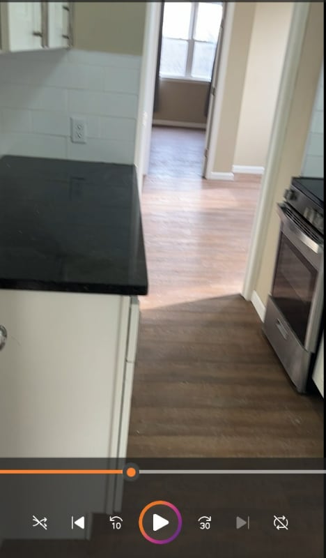 Building Photo - 2255 N Park Ave