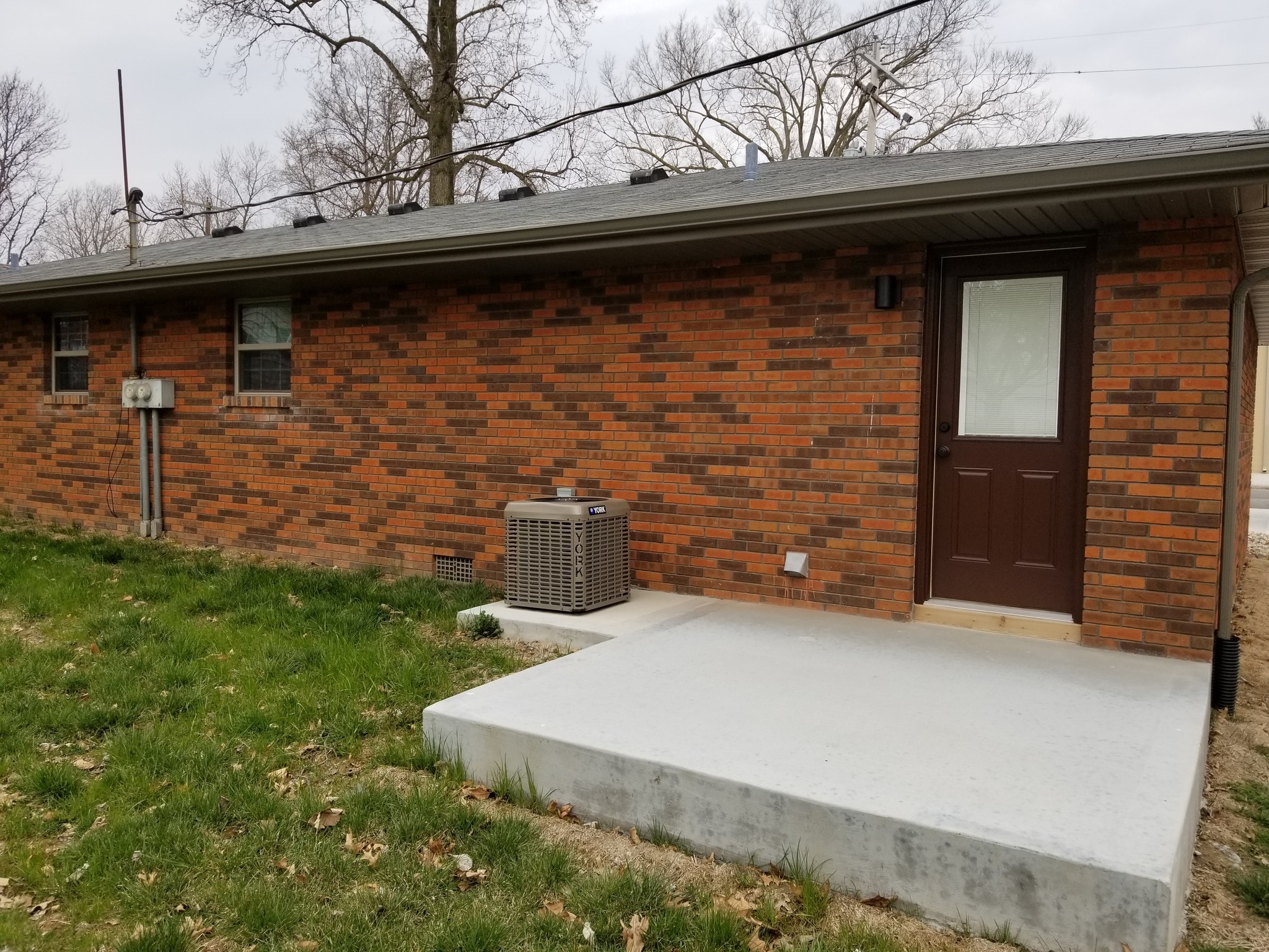 Building Photo - 203 E High St