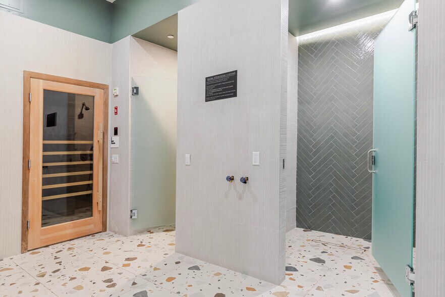 Building Photo - 218 Front St