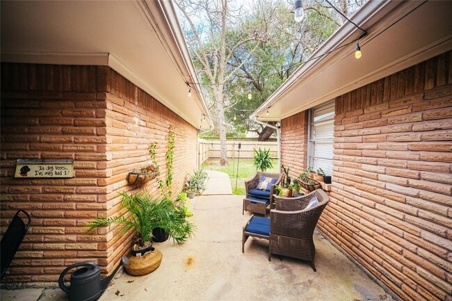 Building Photo - 3630 Zoch Ln