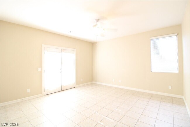 Building Photo - 754 Rise Canyon Dr