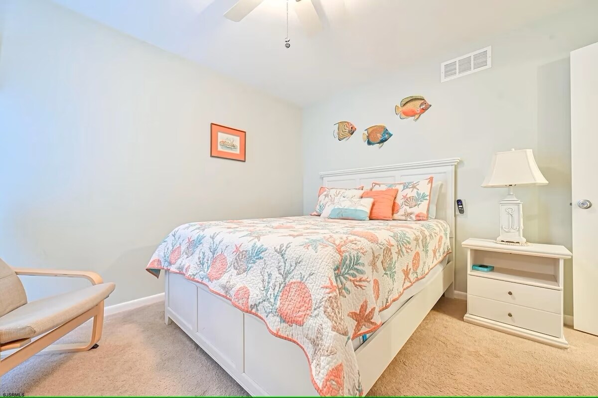 Building Photo - 518 W Brigantine Ave