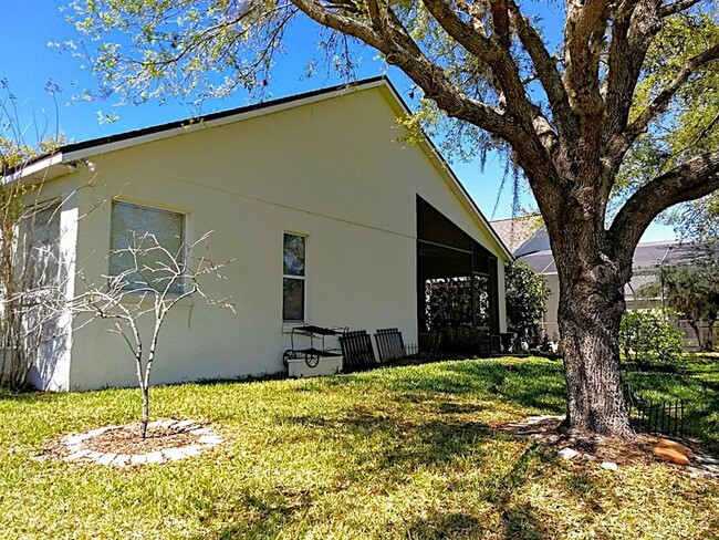 Building Photo - 5555 Canteen Ct