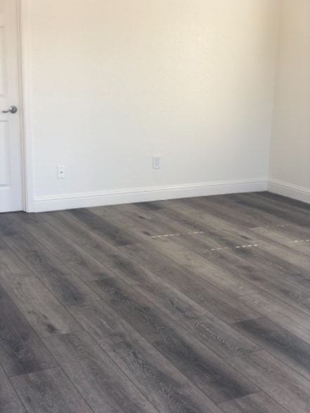 Building Photo - 5 Carlton Way