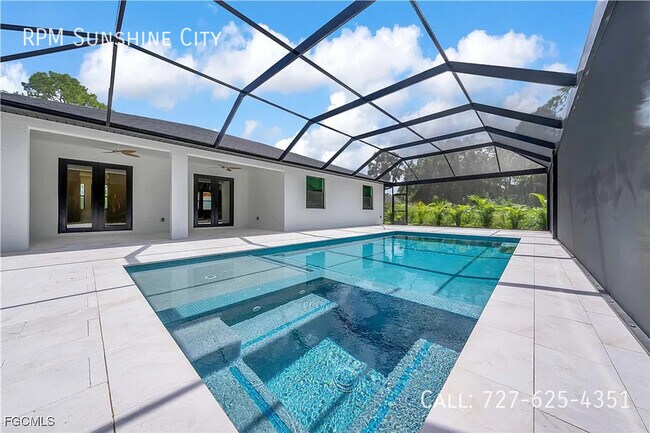 Building Photo - 2719 2nd St NW