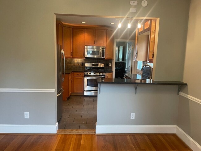 Building Photo - Charming Brick Cape in Colonial Place