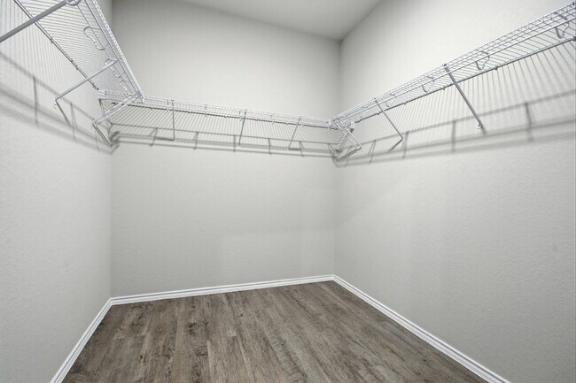 Building Photo - "Charming 3-Bedroom Retreat with 2 Baths in the Heart of New Braunfels!"